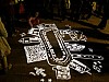 Installazione di proiettori con proiezione di grafiche progettate per performance artistiche e installazioni museali permanenti