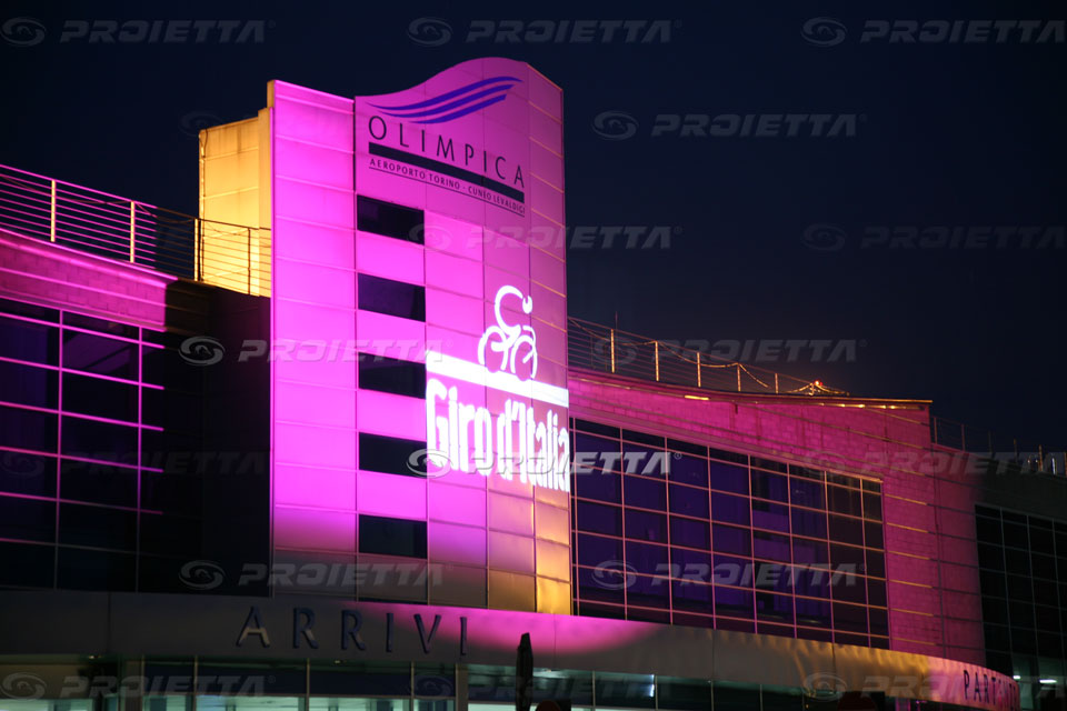 aereoporto le valdigi, cuneo, proiezione per il giro d'italia